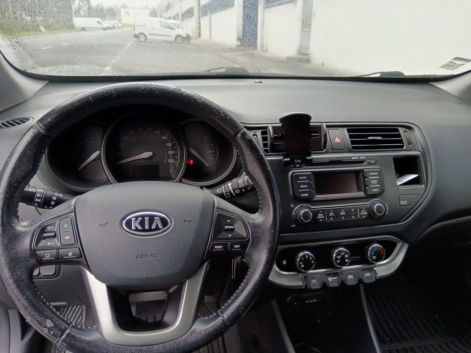 Kia rio III Hatchback 1.2 CVVT