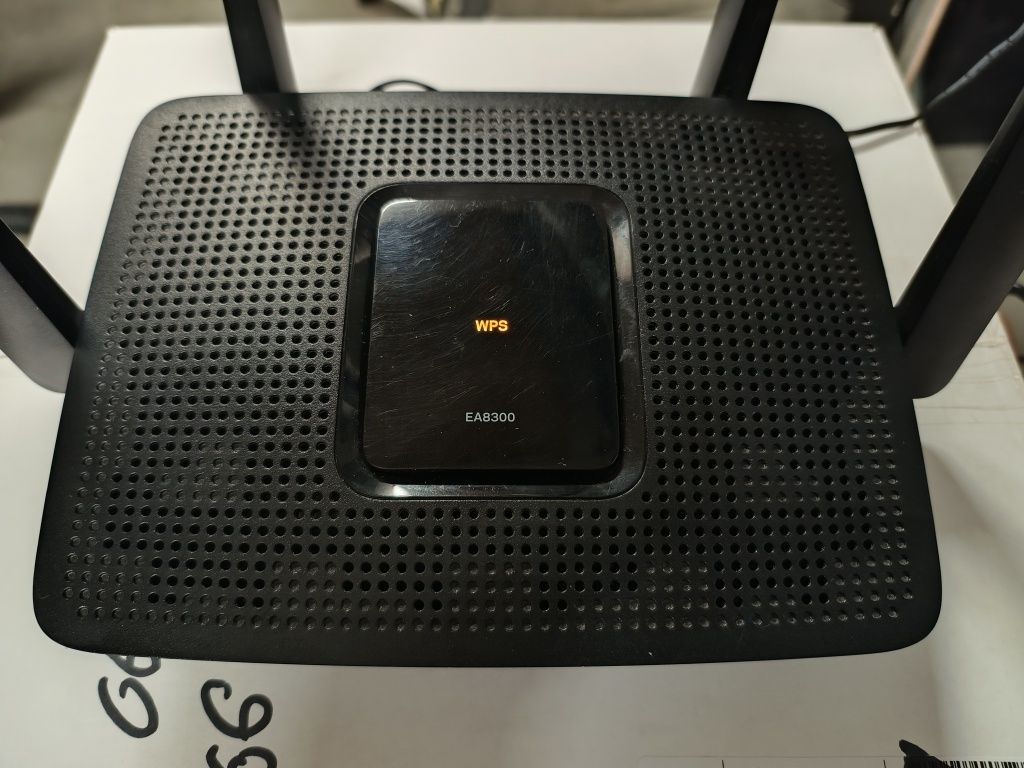 Linksys EA8300 router 3x WIFI 5 tri-band 802.11ac + 1Gbit + USB 3.0