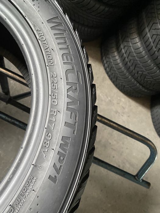 Шини 225/50/17 - 2шт Kumho WinterCraft WP71 зима