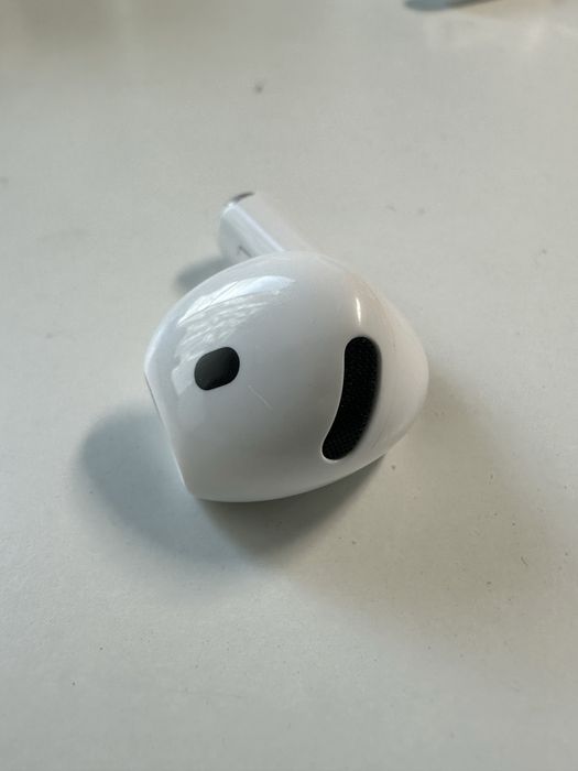 Лівий Airpods 4 Left A3053 A3050 A3058
