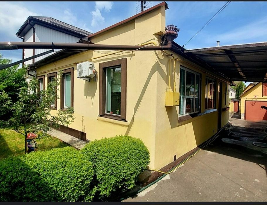 Продаж будинку р-н Казбет, вул. Василини. Будинок реальний.