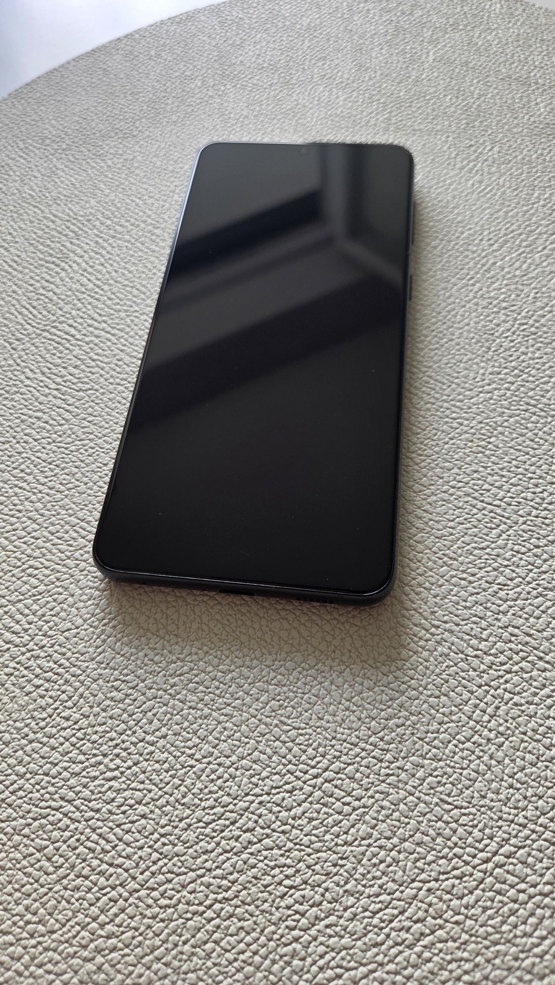 Samsung Galaxy S21 Plus 5G • 128 GB • Stan Bardzo Dobry