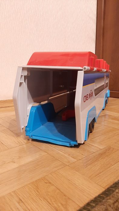 Duży patrolowiec pojazd  psi patrol paw patrol