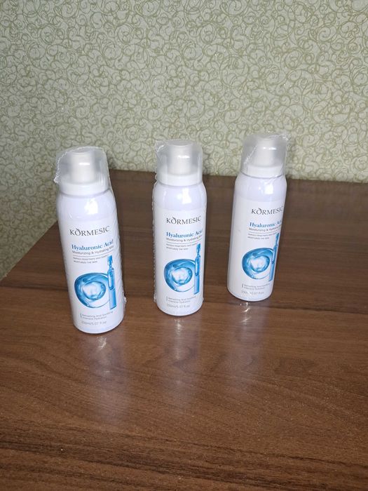 Увлажняющий спрей для лица с гуалуронкой.