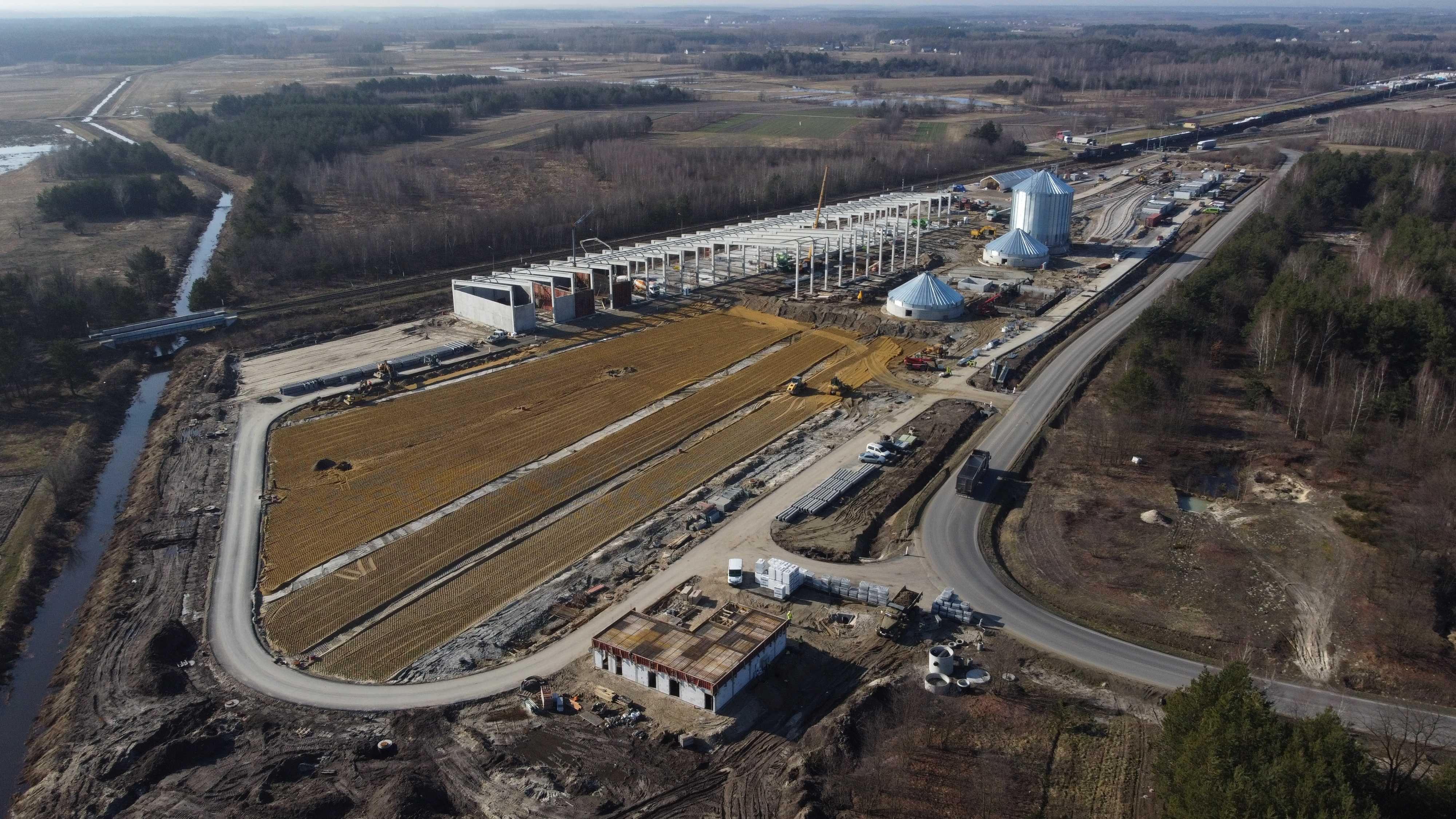 ZDJĘCIA Z DRONA SANDOMIERZ | Filmy z drona | Usługi dronem | Dojazd