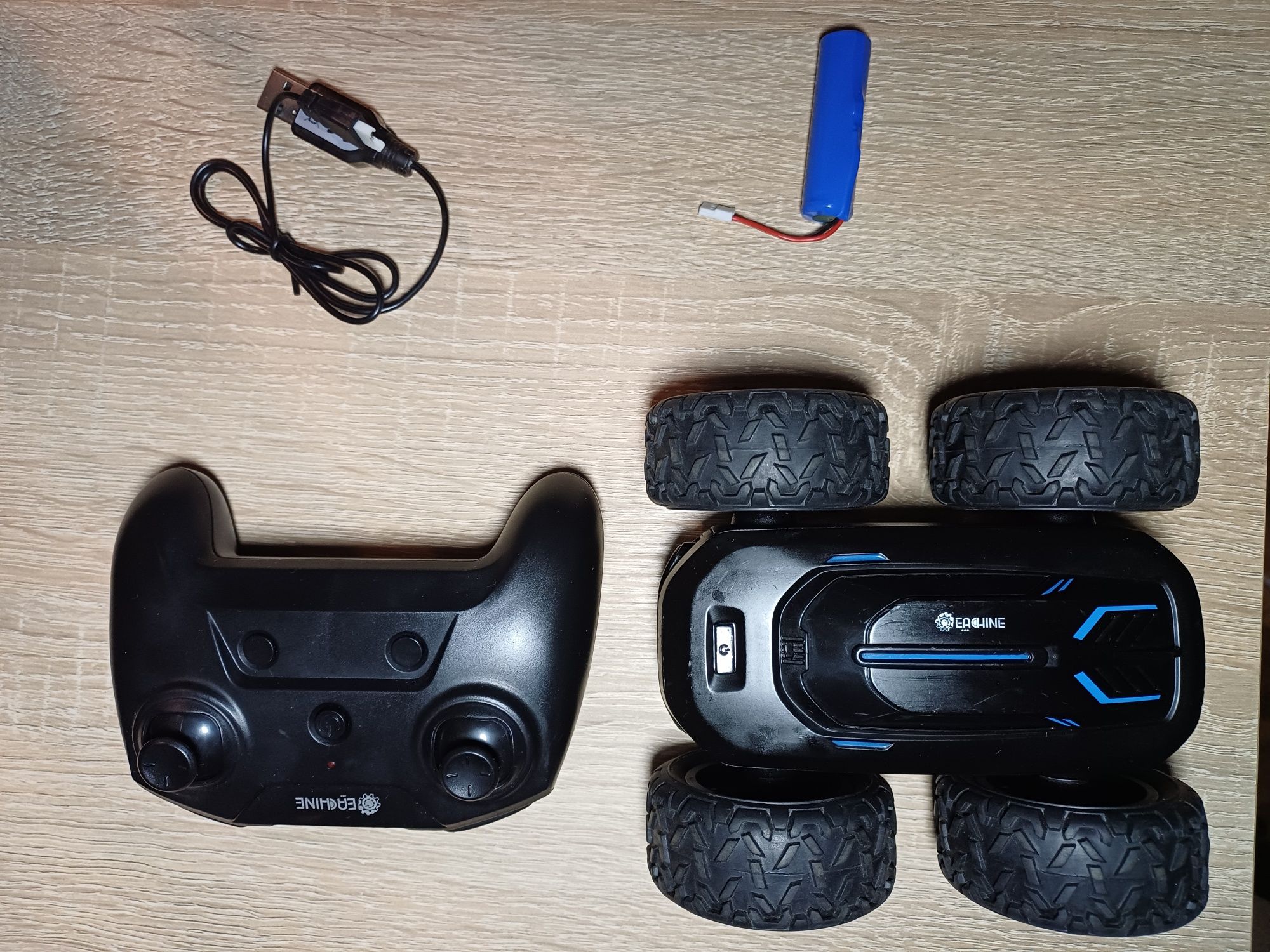 Autko RC Eachine EC10 stunt car samochodzik zdalnie sterowany