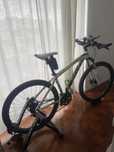 Bicicleta Scott + rolo de treino