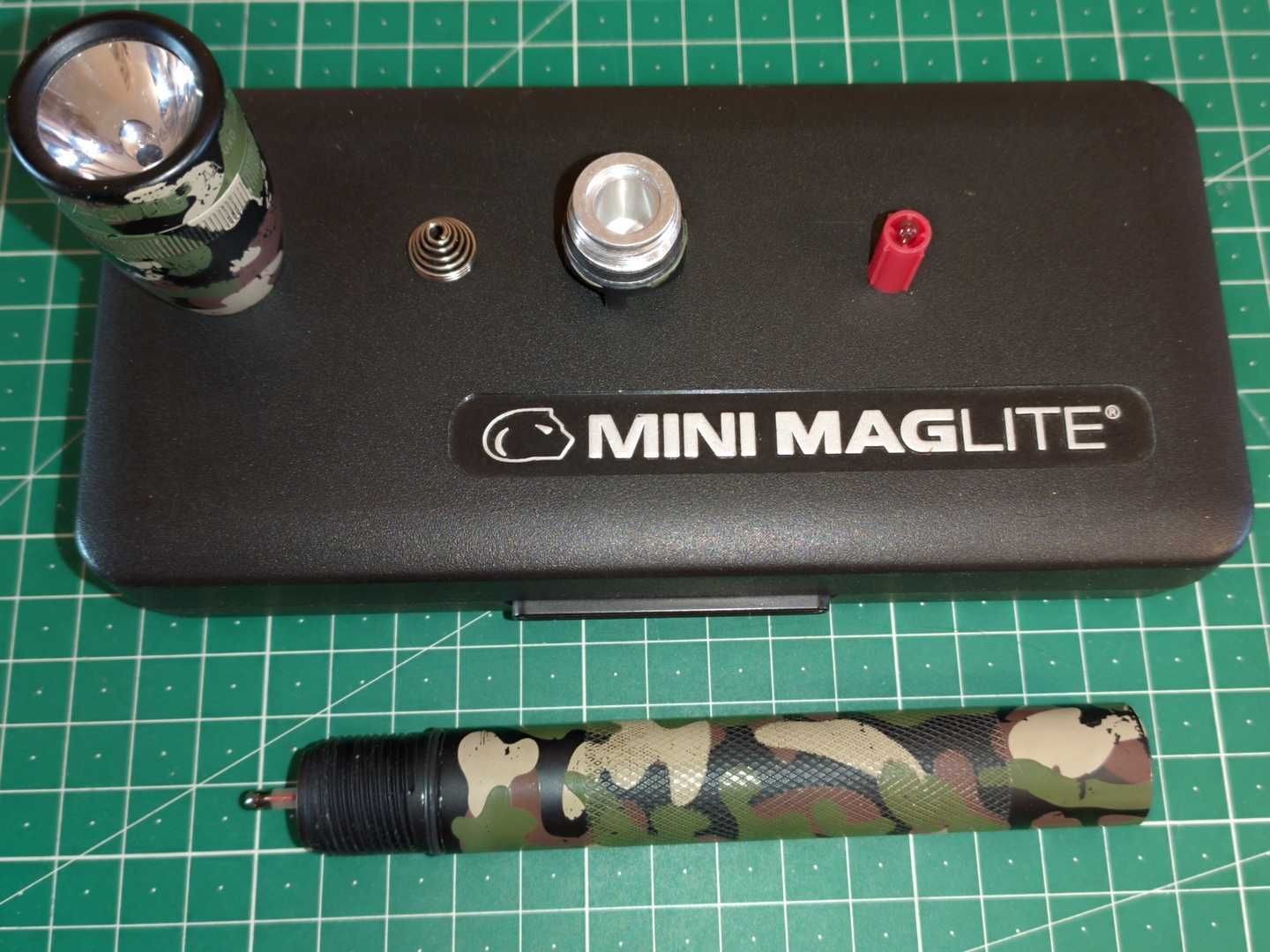 Ліхтарик MINI MAGLite, made in USA