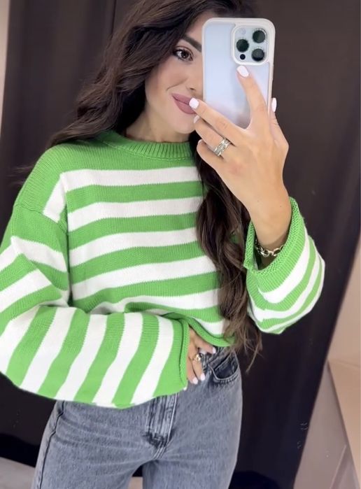 Свитер женский