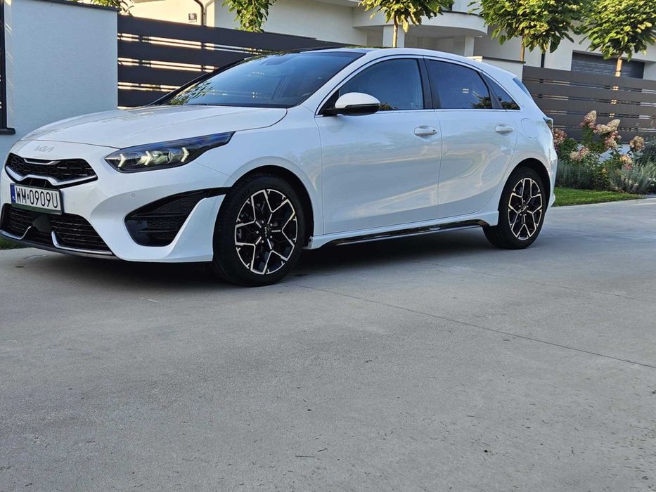 Kia cee'd GT Lain Heczbek Biała perła