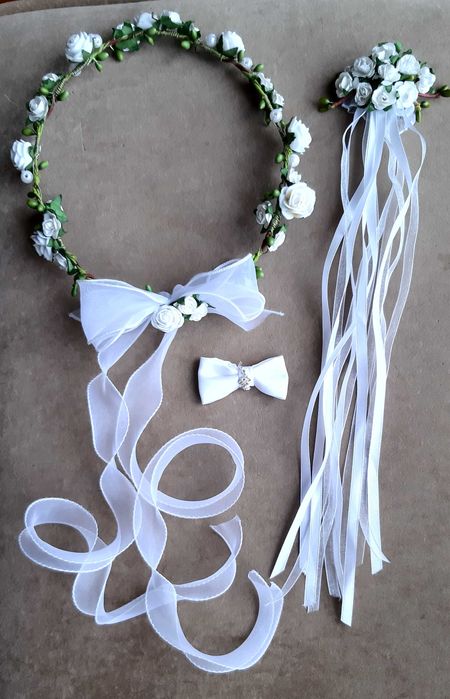 SKROMNA SUKIENKA KOMUNIJNA+bolerko+pelerynka+wianek+torebka