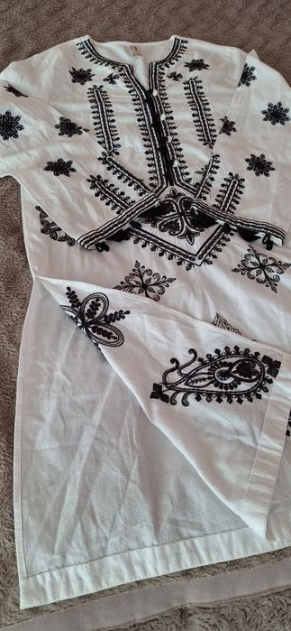 Вишиванка розміру XS