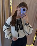Натуральна вишиванка з мереживом L