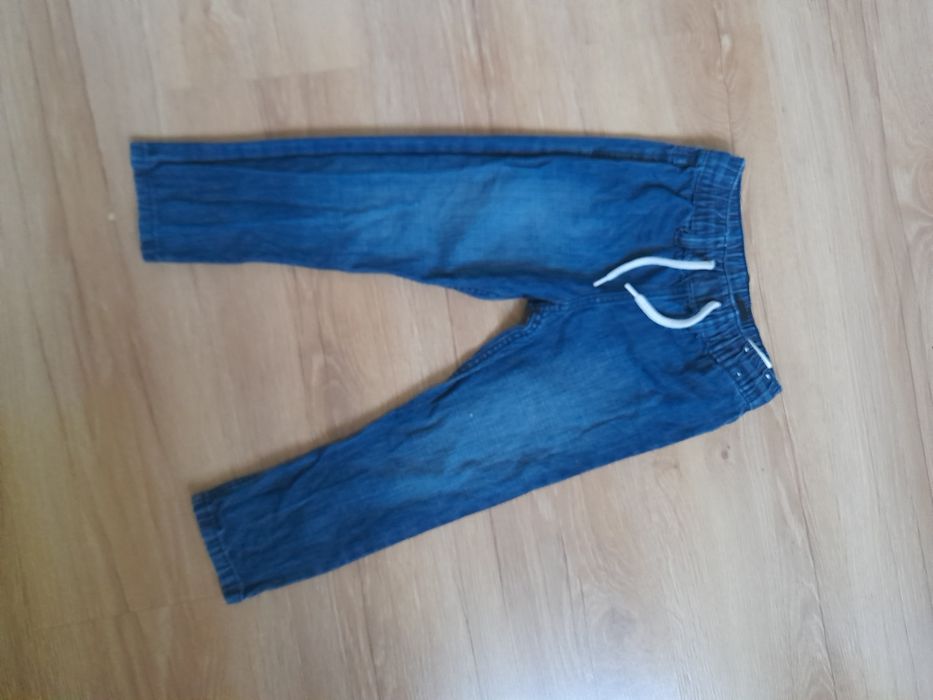 Spodnie jeansy joggery h&m dla chłopca 104