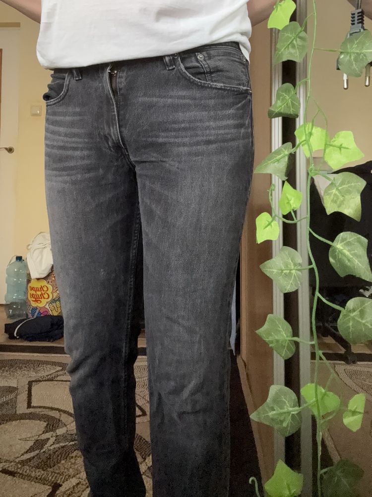 Czarne spodnie jeansowe Levi’s klasyczny dżins