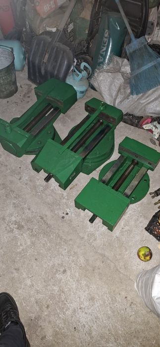 Продам тиски станочные, фрезерные, слесарные  тиски  25см 250мм