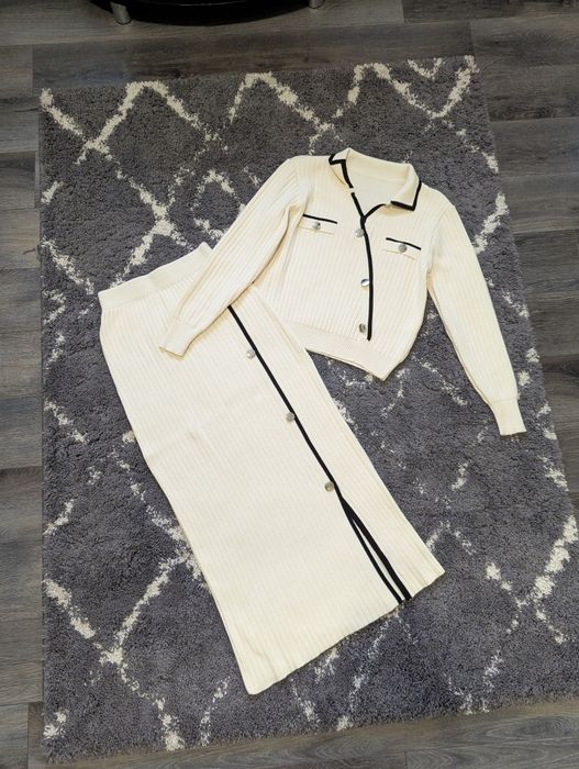 Костюм для дівчат