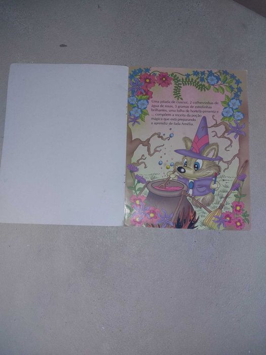 Vários livros infantis