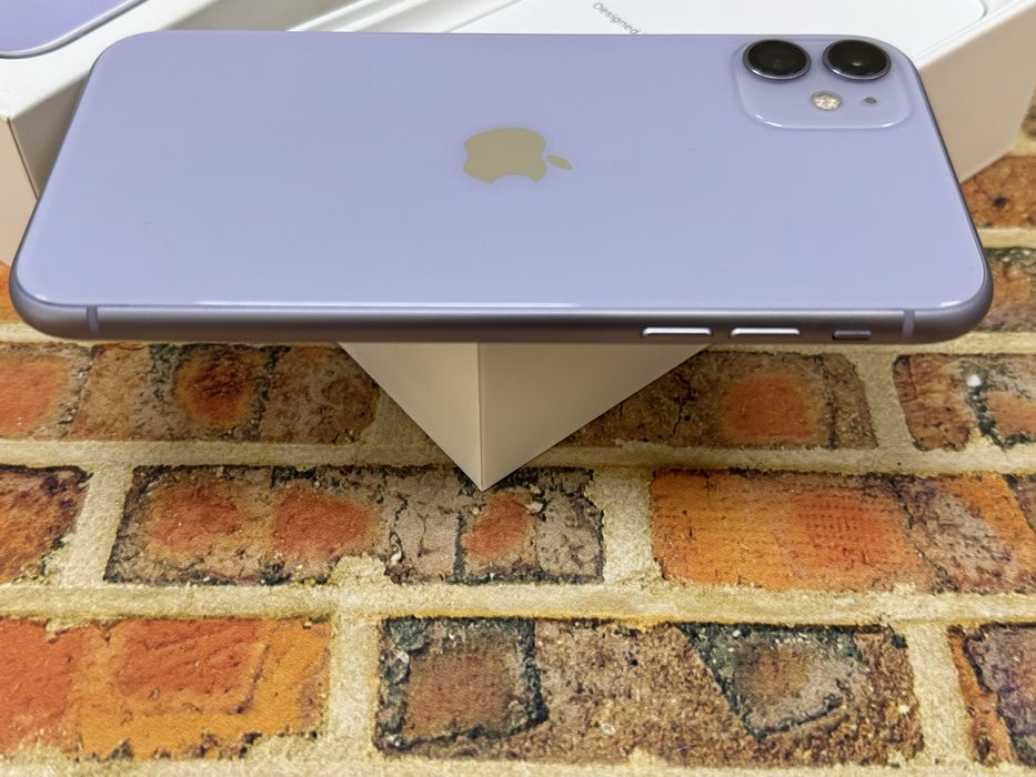 Iphone 11 64gb neverlock Perple 200$