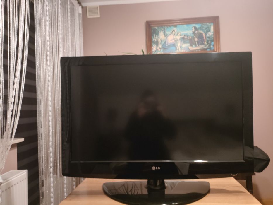 Telewizor LG 37LF2510 mam pilota