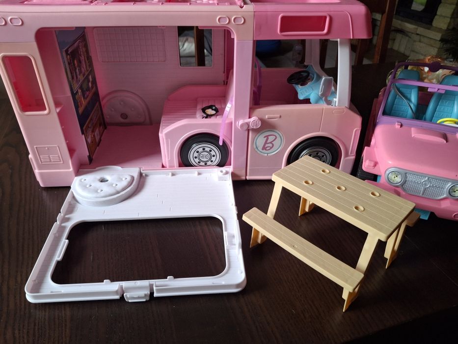 Kamper + Jeep Barbie + lalki odbiór osobisty