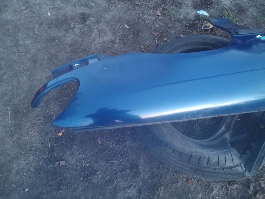 Opel Astra F l 1 błotnik prawy przód przedni