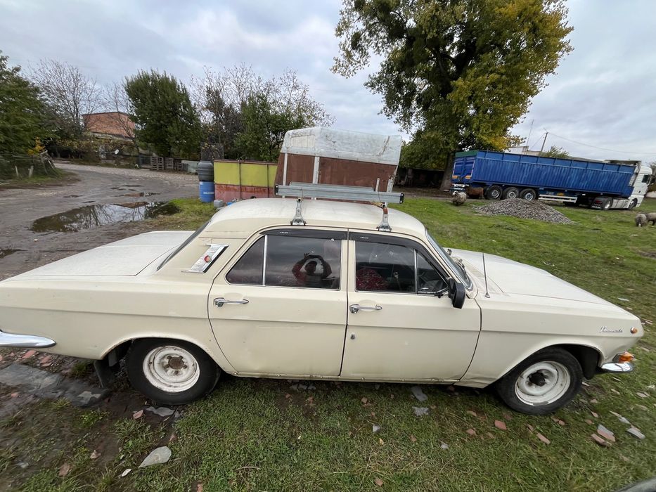 Авто Волга ГАЗ 2410