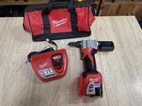 Milwaukee M12 BPRT (2550-20) / акумуляторний заклепочник Мілвокі