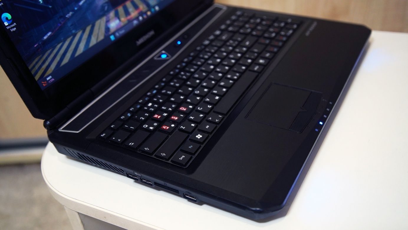 Потужний i7\16gb\512gb ssd\ nVidia M3000M, ігровий Erazer.