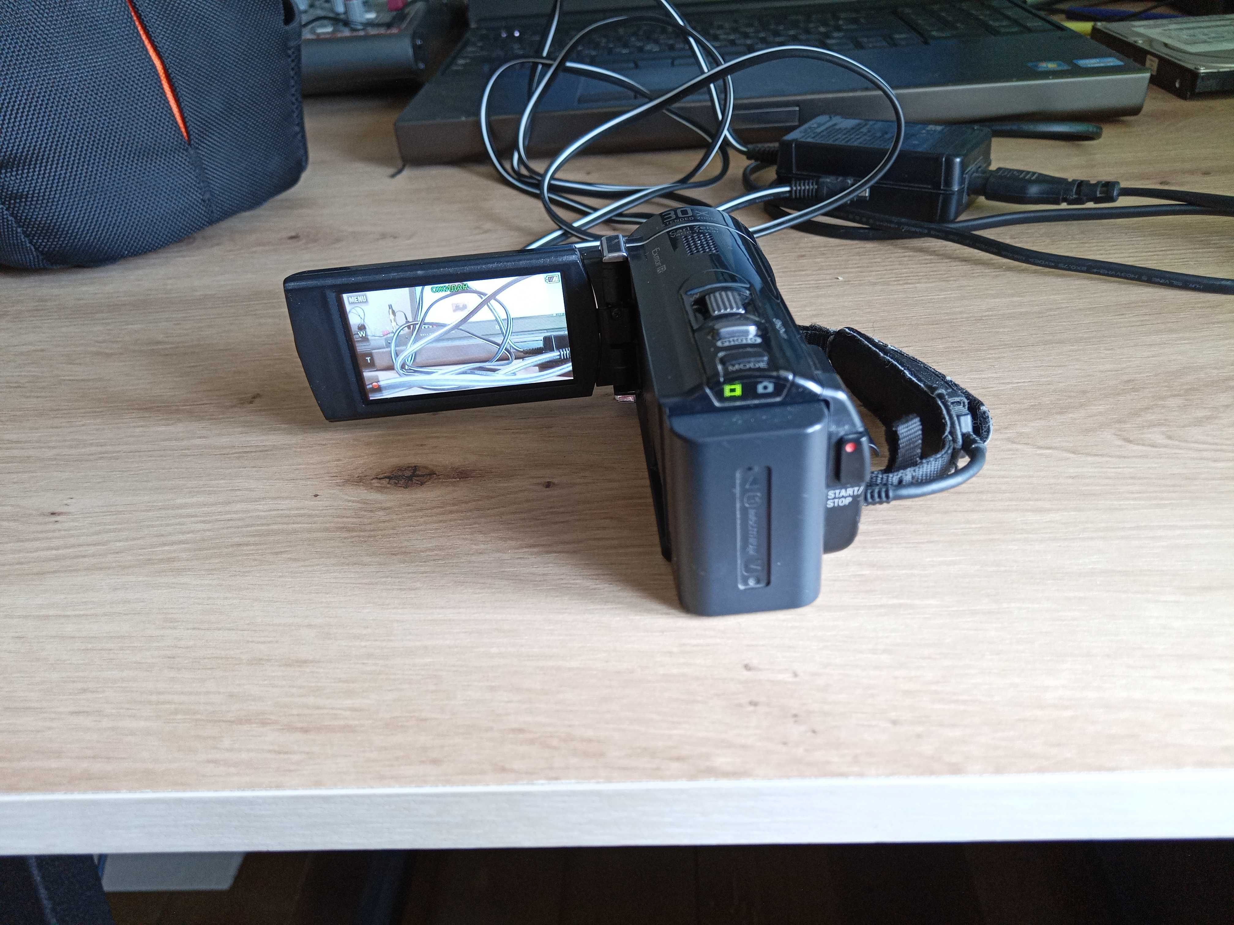 Відеокамера Sony HDR CX210