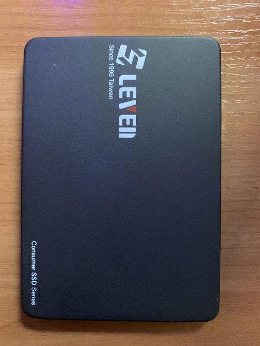 Накопичувач SSD