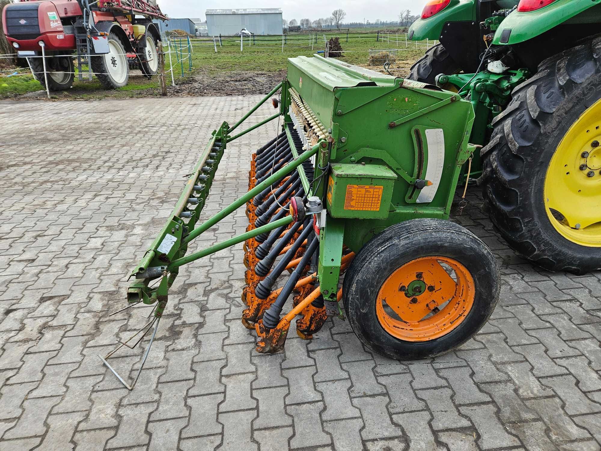 siewnik Amazone d8-30 super 3m