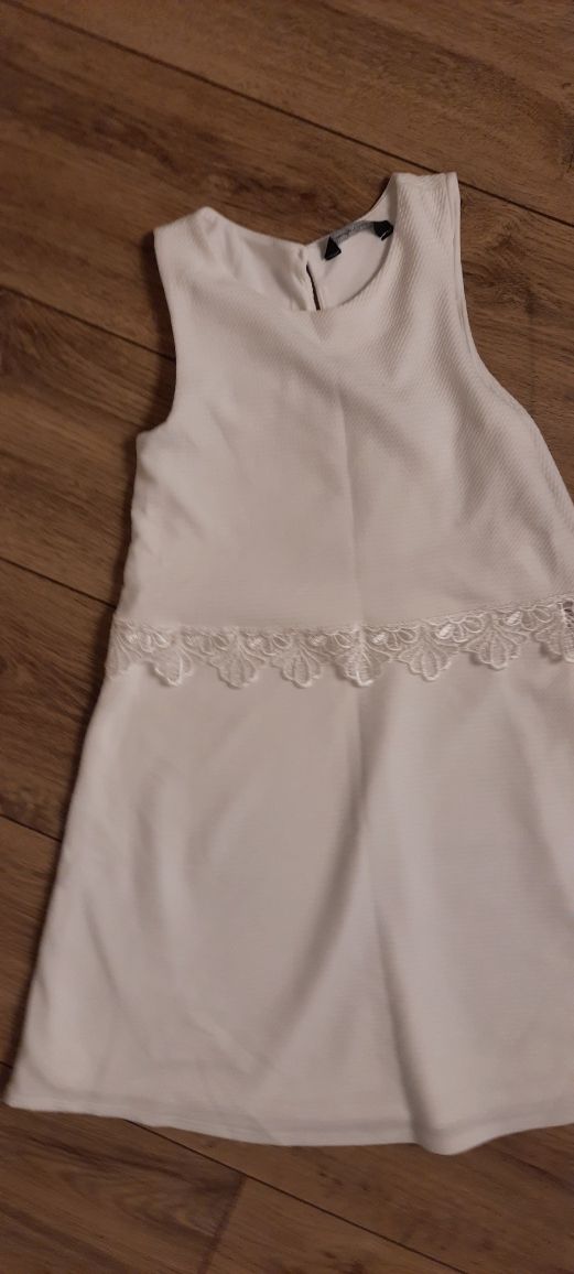 Sukienka biała elegancka