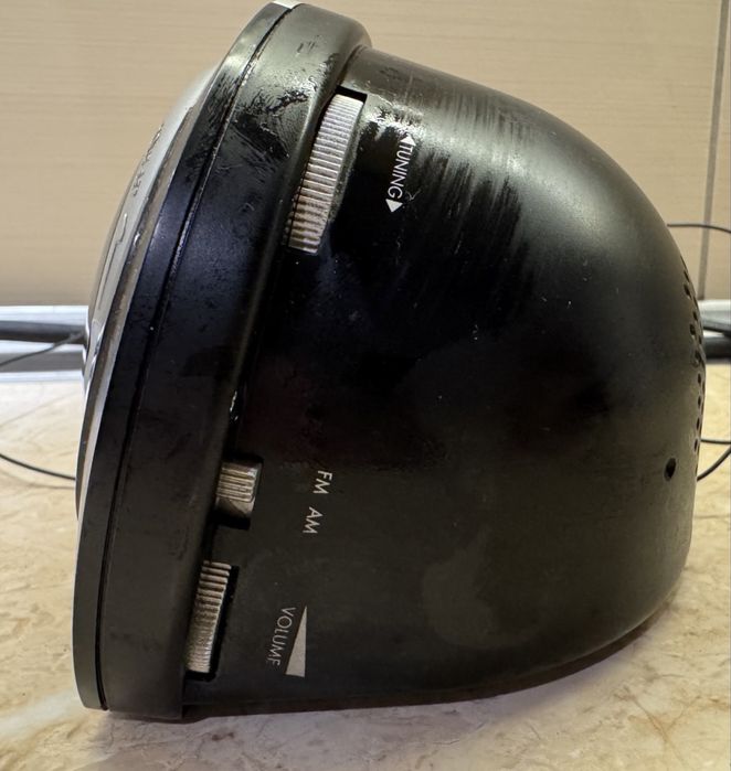 Часы с приемником HYUNDAI, H-1507