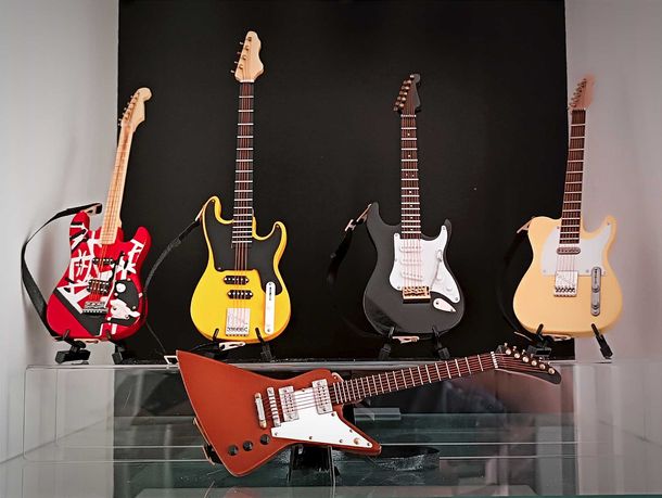 Gitara miniaturka stratocaster telecaster jazzmaster Van Halen Fender