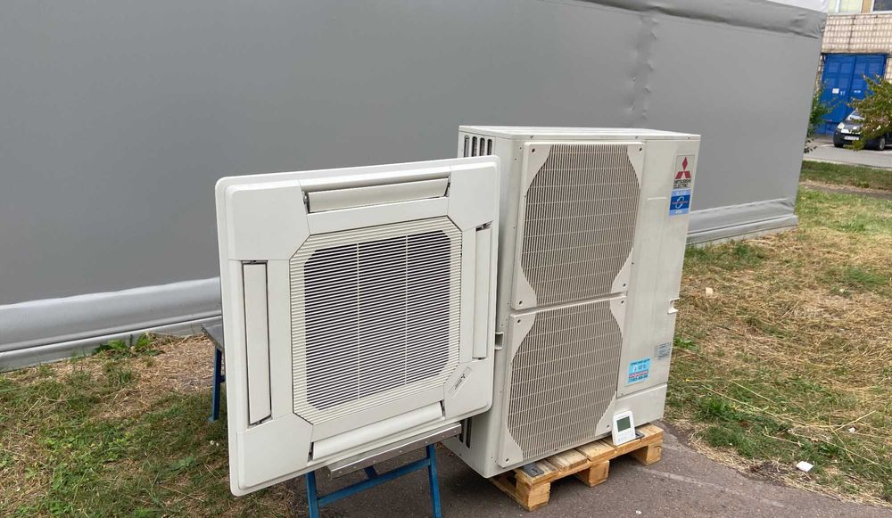 Кондиционер кассетный инверторный Mitsubishi 100 (до 100м2) гарантия