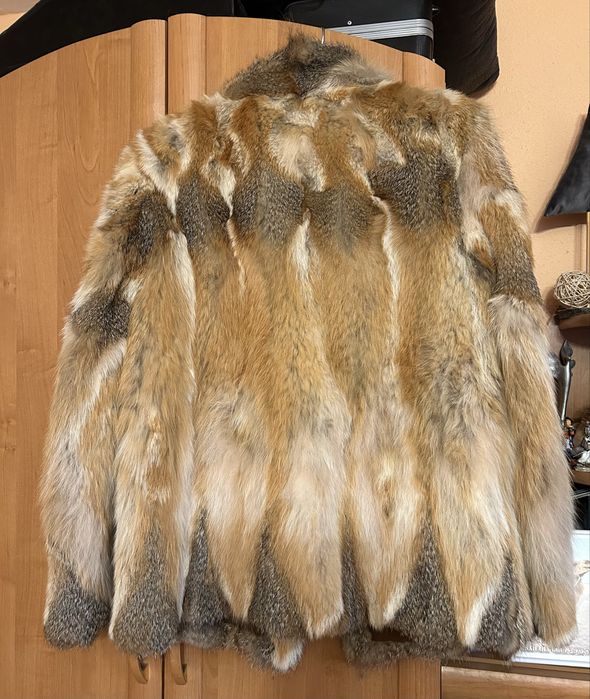 Kurtka z rudych lisów