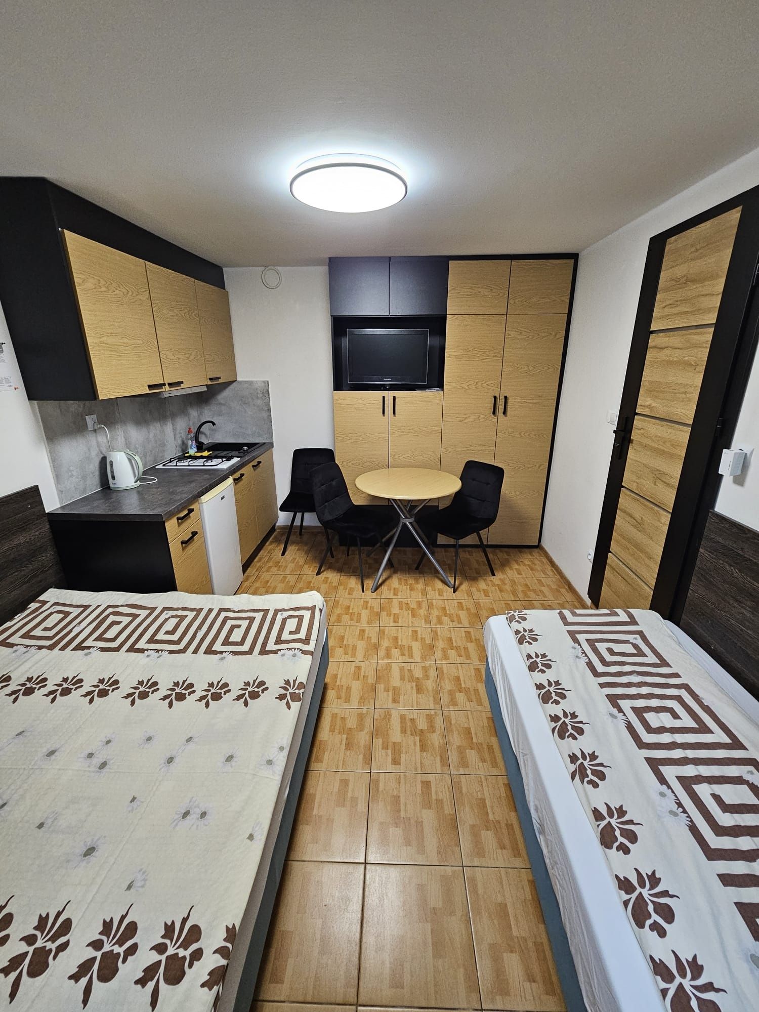 Pokój apartament 3 osóbowy nad morzem/ 100 m do plaży/ parking/ WiFi