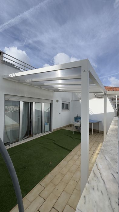 Pérgola de Parede em Alumínio NATERIAL BOREA 3x3m- BRANCO (com 2meses)