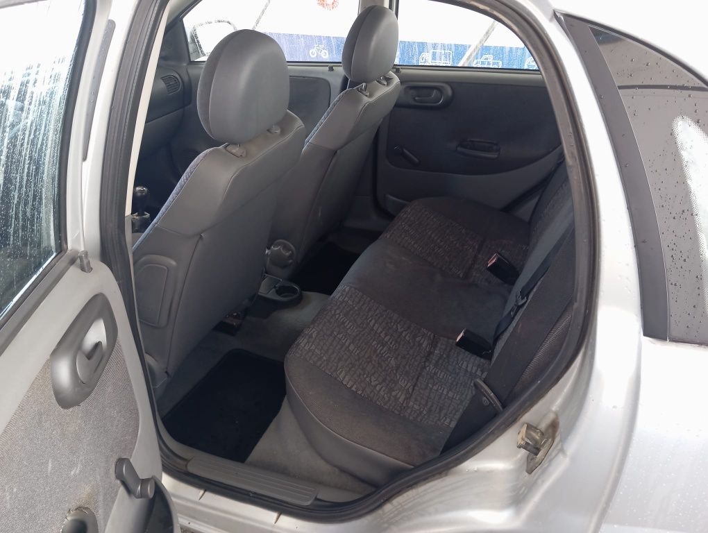 Opel corsa 1.2 Confort