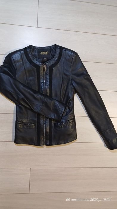 Шкіряний піджак на весну