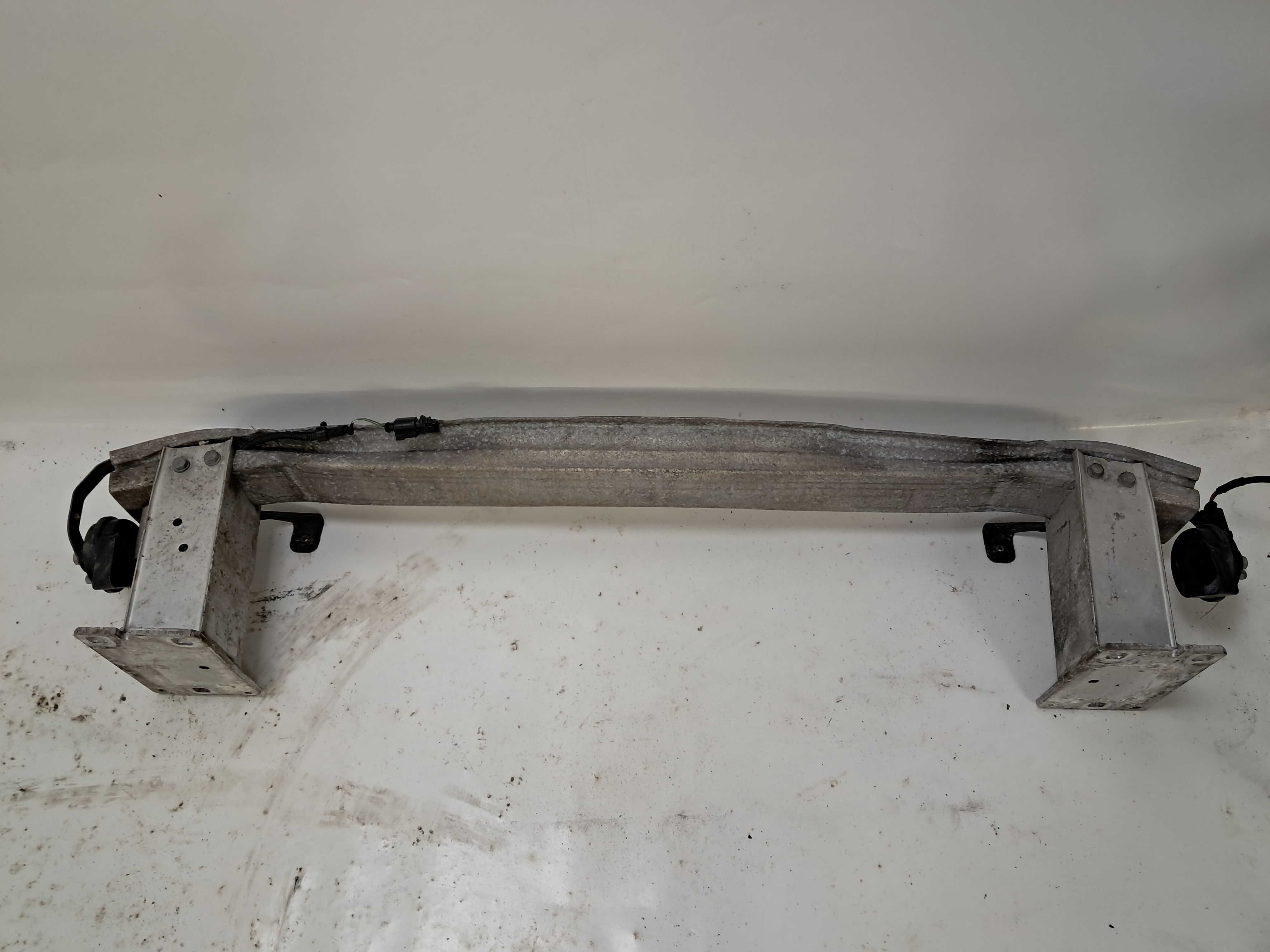 AUDI A4 B8 przed Lift belka przód przednia zderzaka wzmocnienie