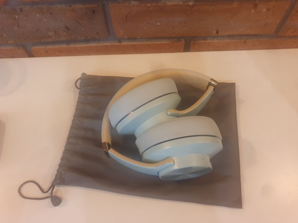 Słuchawki nauszne Bluetooth LOBKIN w kolorze pudrowego błękitu