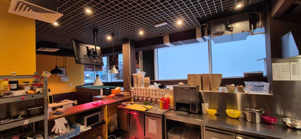 Без% Метро Політехнічний Інститут ТРЦ Smart Plaza Polуtech фасад 110м