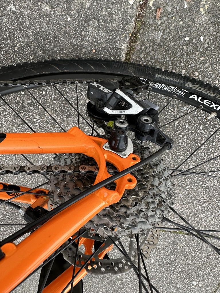 MTB Orange clockwork 120