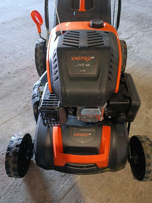 Газонокосилка DNEPROM