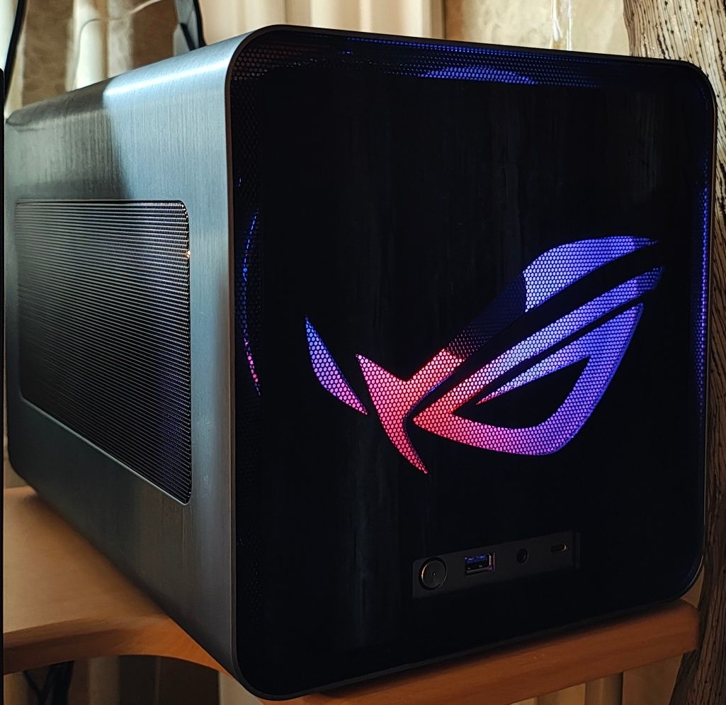 Корпус qube v8 sfx