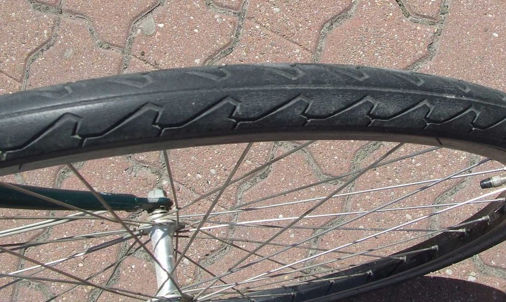 2 opony + 2 dętki rowerowe 28 35c Shinko Golden Boy z odblask 37-622