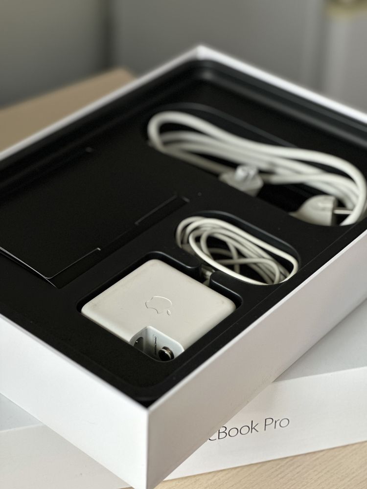 Продам MacBook Pro 13 недорого