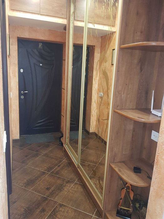 2-х кімнатна квартира , м. Кам'янка-Бузька,  ЦЕНТР